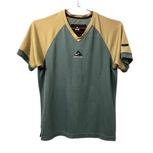 Nike ACG Vintage Shirt Sleeve Sage Green Top M